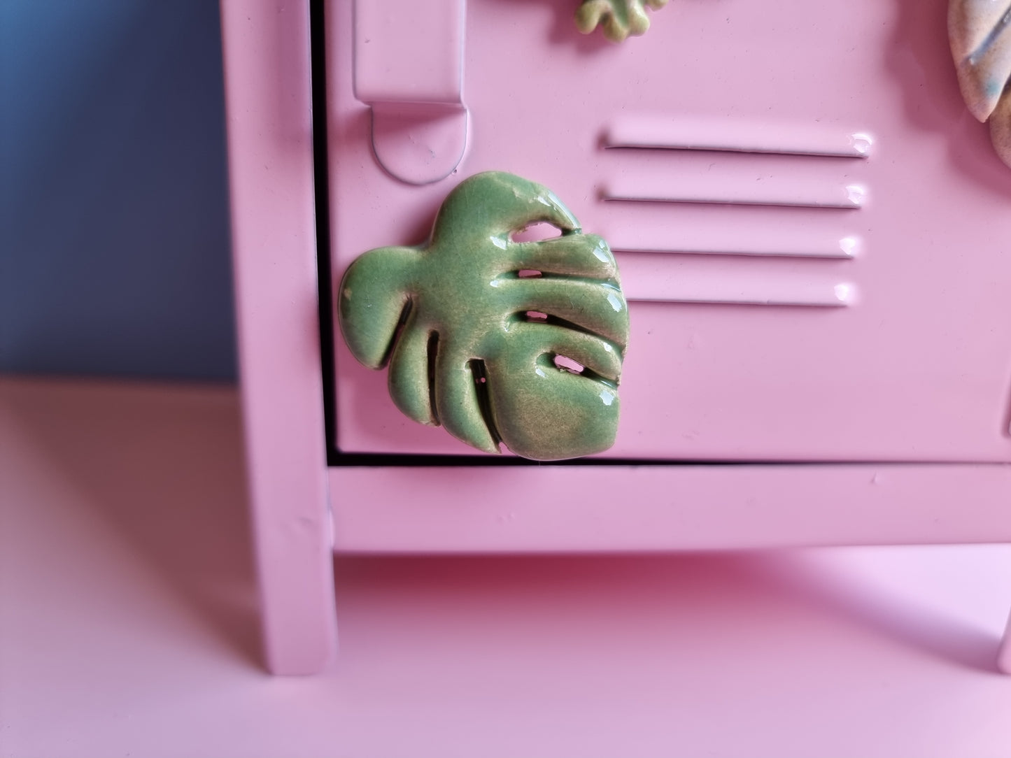 Leaf Magnet