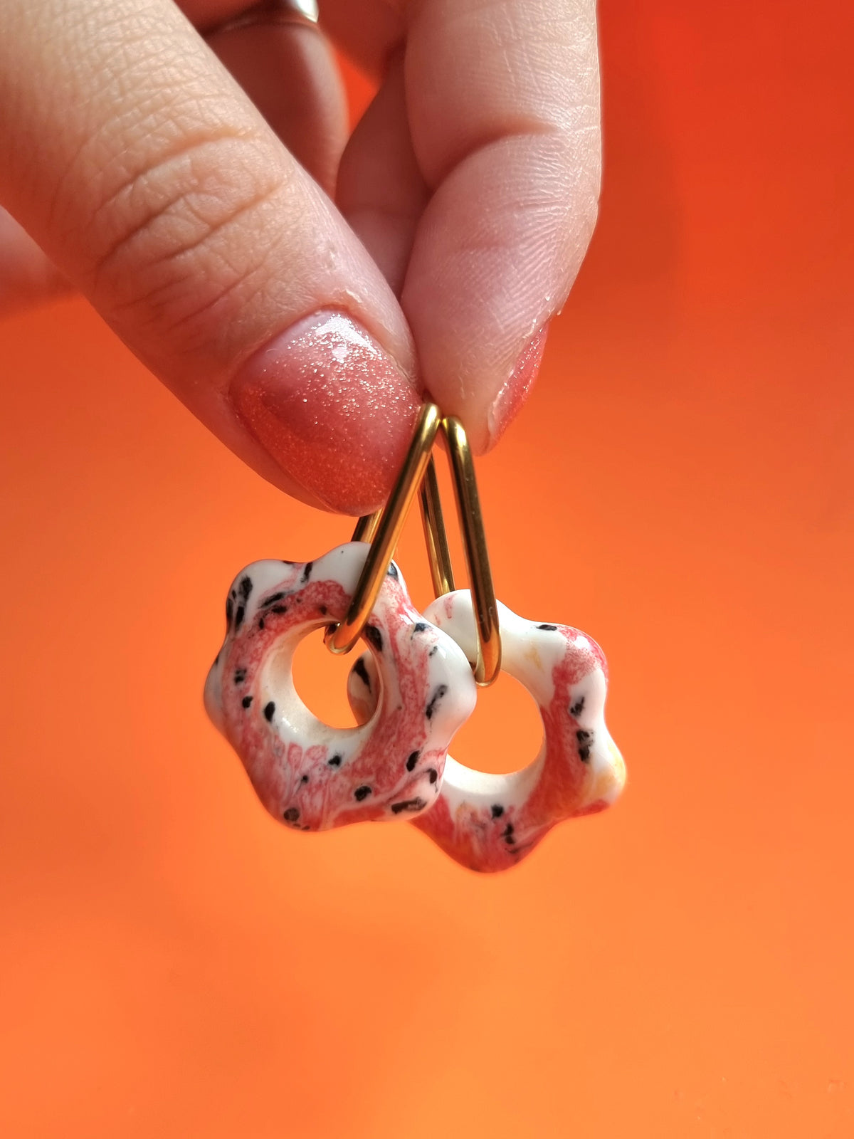 Flower Hoop Earrings - Poppyseed